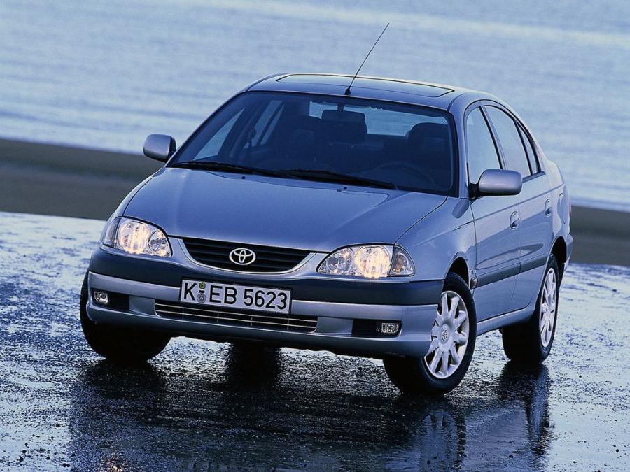  Toyota Avensis Sedan 2000 года  (фото 20 из 20)